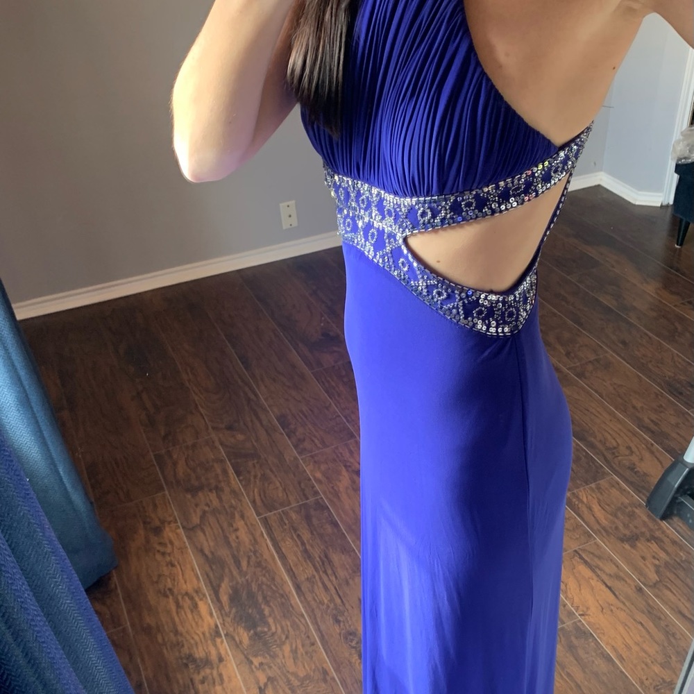 Prom Dress - Picture 4 of 8